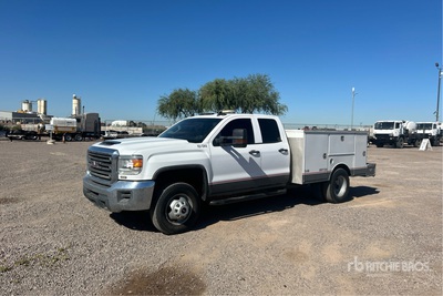2018 GMC Sierra 3500HD 4x4 Extended Cab Utility Truck