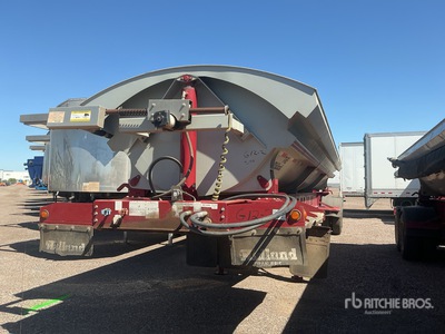 2017 Midland 32 ft T/A Przyczepa z wywrotem bocznym