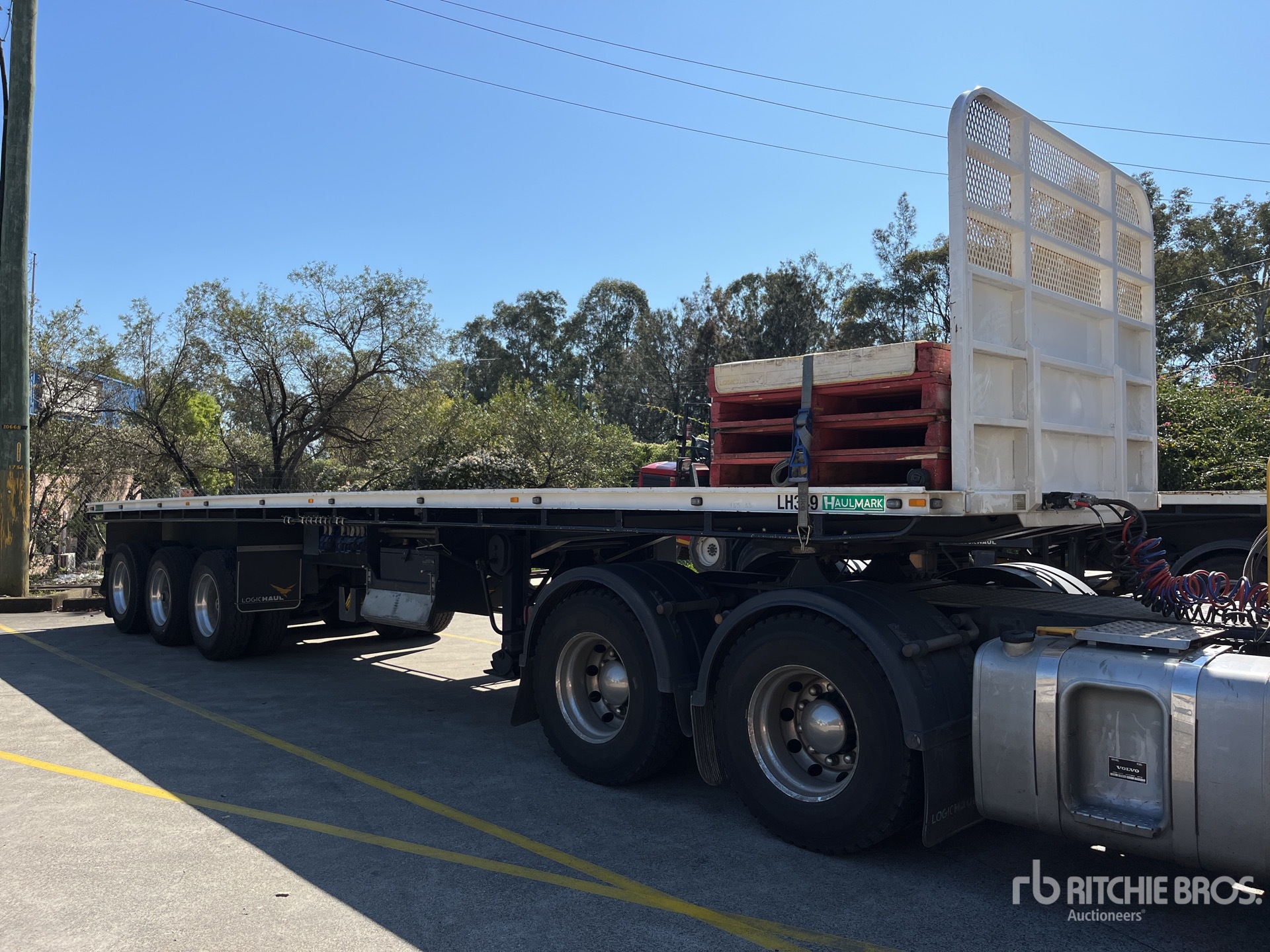 2024 Haulmark 11.3 m Tri/A Rimorchio a cassone fisso