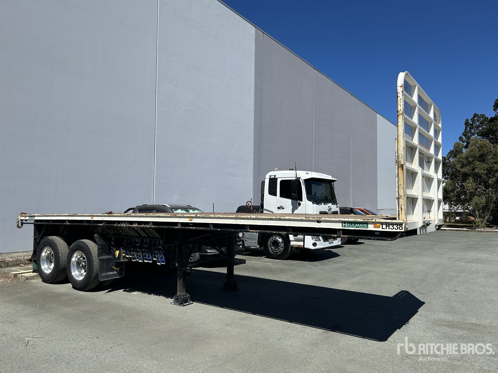 2019 Haulmark 8.6 m Bogie/A Pritsche Anhänger