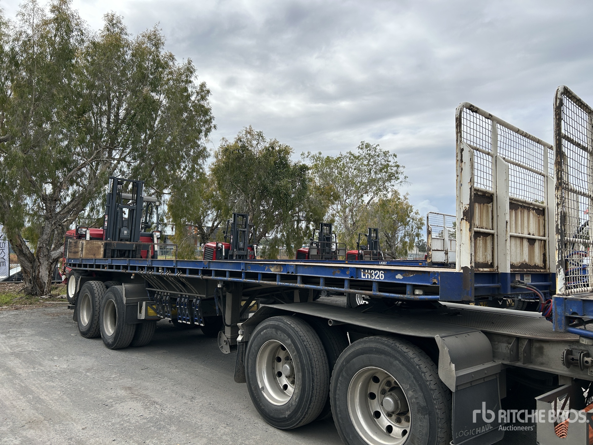 2010 MaxiTrans 8.6 m Bogie/A Pritsche Anhänger