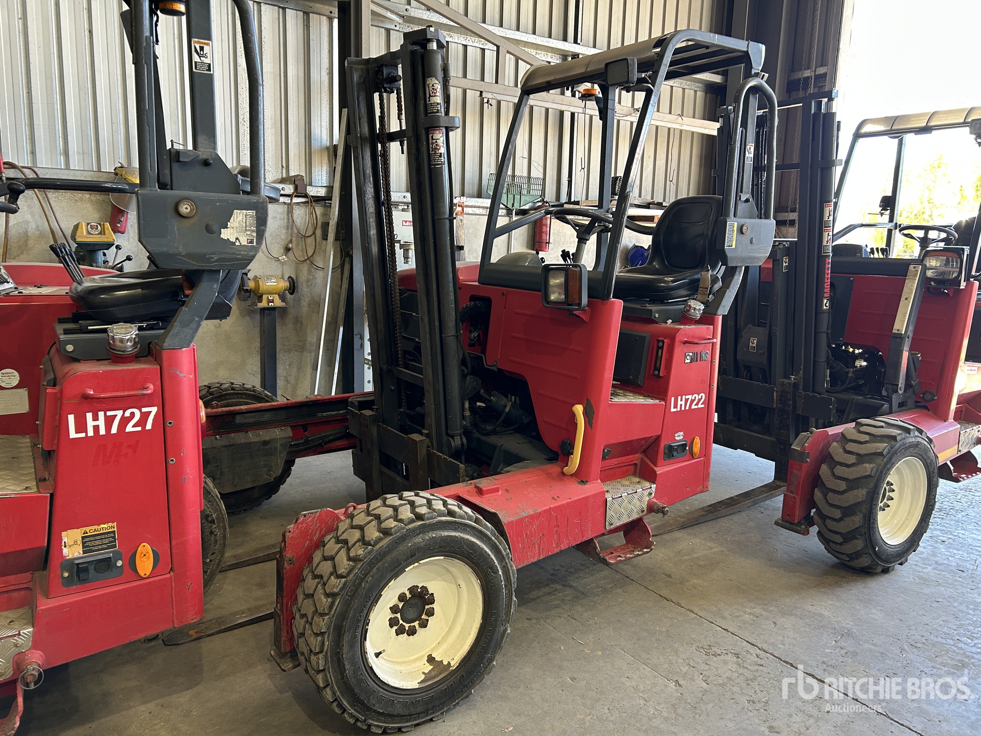 2012 Moffett M5 25.3 Truck Mounted Forklift