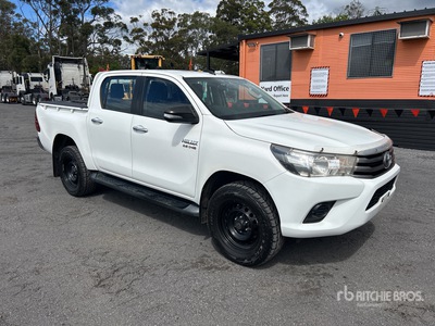 2015 Toyota HiLux 4x2 Dual Cab Pickup