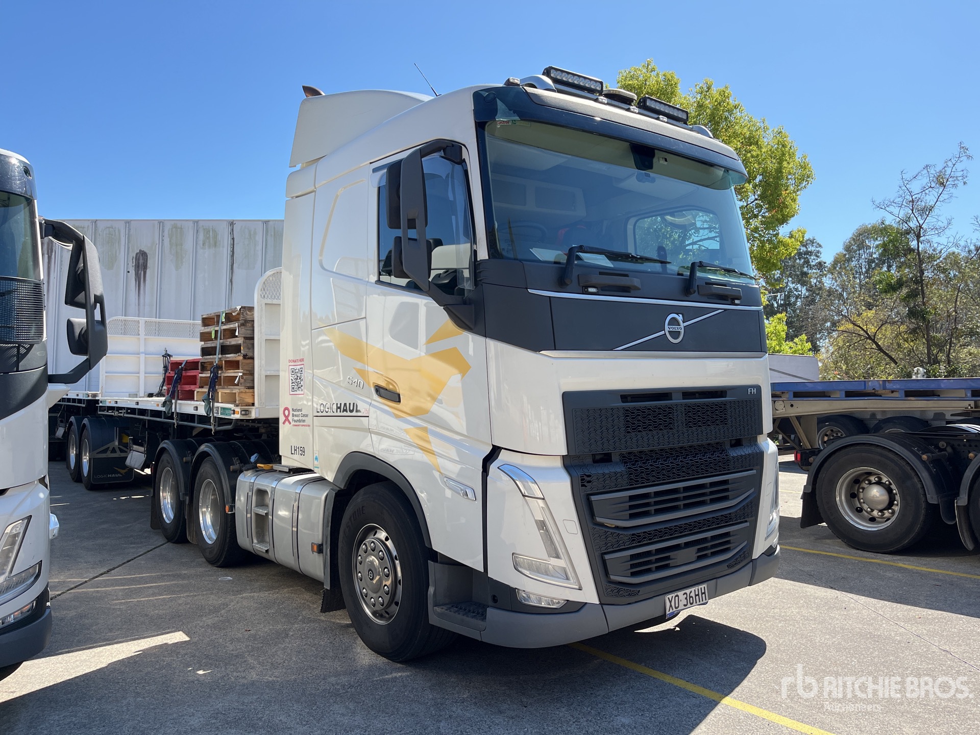 2022 Volvo FH540 6x4 T/A Sleeper Truck Tractor