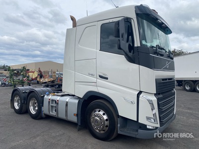 2022 Volvo FH13 6x4 Cabeza Tractora Cabina Dormitorio