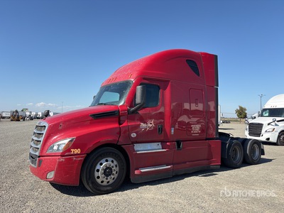 2021 Freightliner Cascadia 126 6x4 T/A Sleeper Truck Tractor