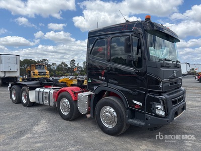 2022 Volvo FMX540 8x4 Twin-Steer Sleeper Autocarro con gancio per impianto scarrabile