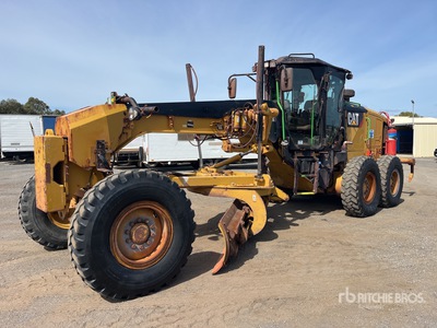 2017 Cat 12M3 ممهدات الأرض الآلية