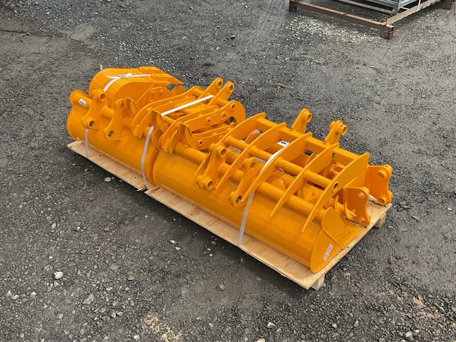 Quantity of (8) GIYI Excavator Attachments - Fits Cat 301 (Unused)