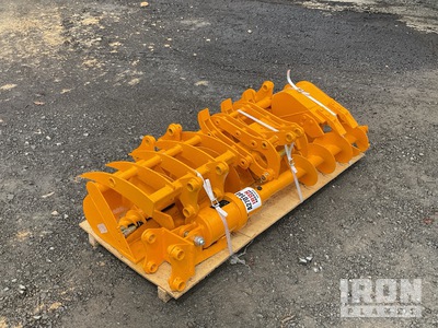 2025 GIYI Cat 301 VCA-8 Excavator Attachments - Fits Cat 301 (Unused)