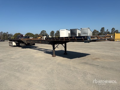 Fruehauf Tri/A 13.2 m - 18.7 m Extendable مقطورة مسطحة