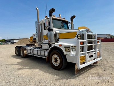 2013 Kenworth T659 6x4 تراكتور شاحنة نهارية (ثنائية المحور)