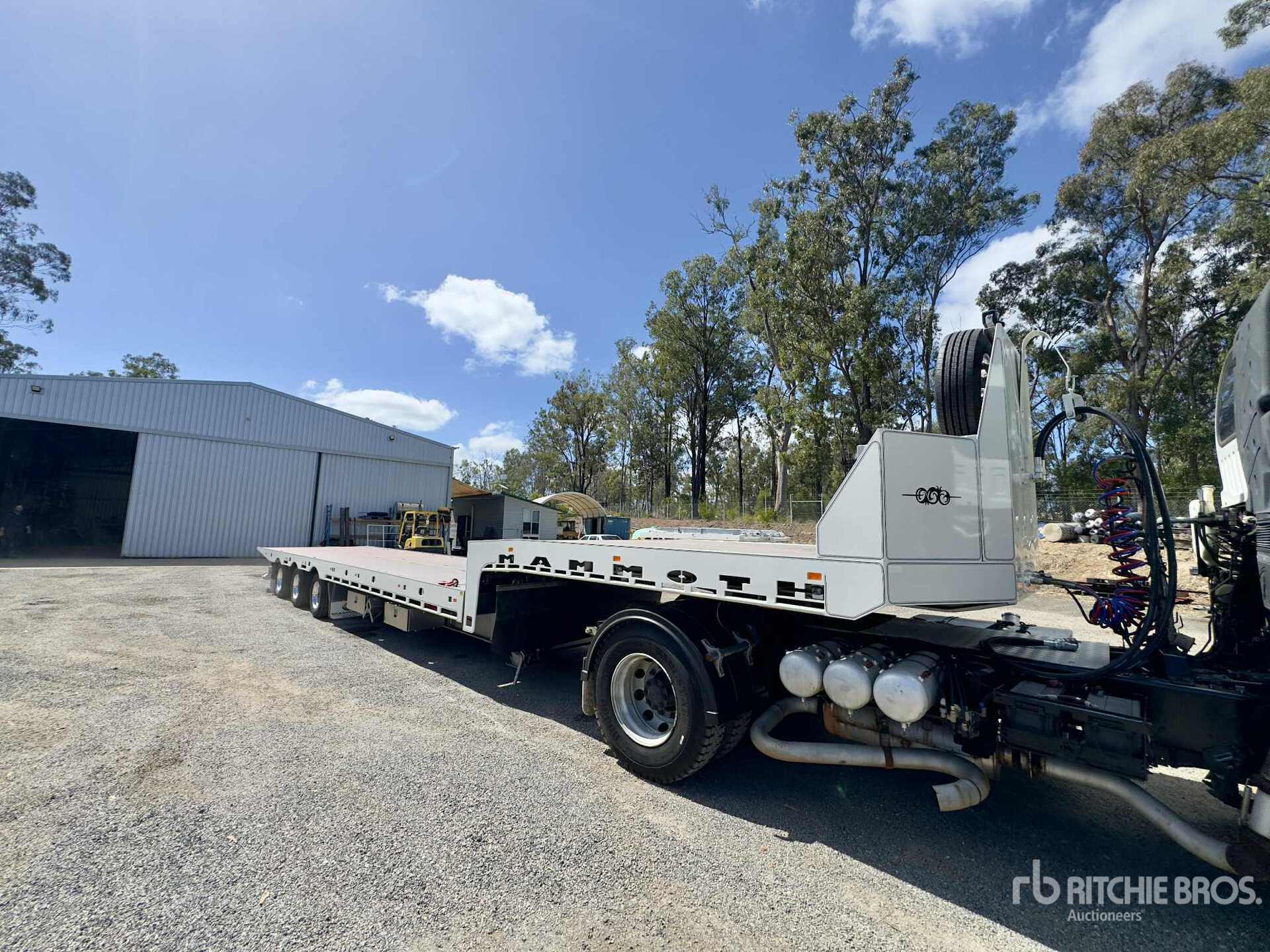 2025 Mammoth 14.7 m Tri/A Rollback Trailer (Unused)