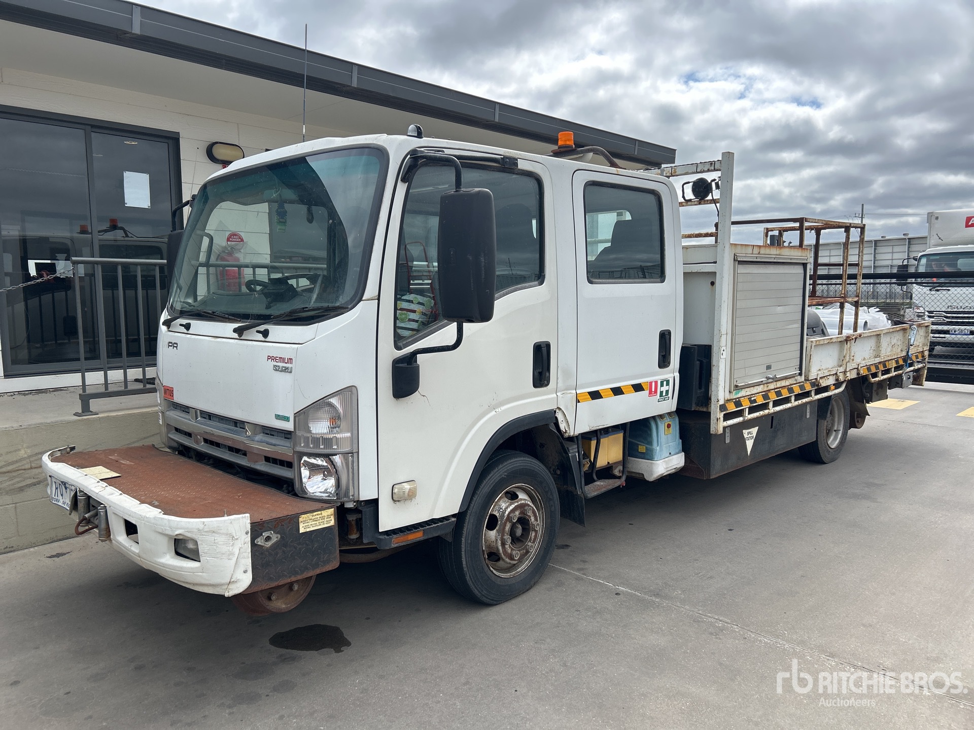 2011 Isuzu NPR Hi-Rail Service Truck