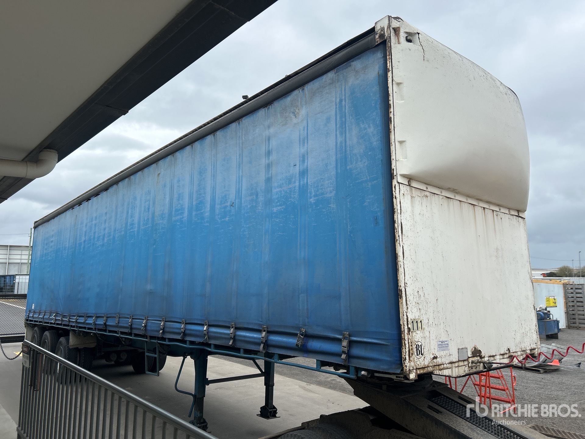 1993 Barker 13.6 m Tri/A Curtain Side Trailer