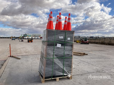 2025 TL C-70P Qty of (270) Traffic Cones Vallas (Unused)