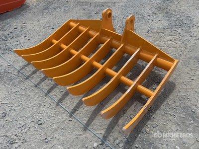 2025 GIYI Excavator Rake - Fits Cat 305 (Unused)