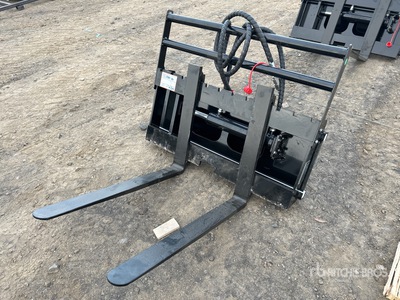 2025 GIYI GY-CYHC 760 mm Mini Skid Steer Forks (Unused)