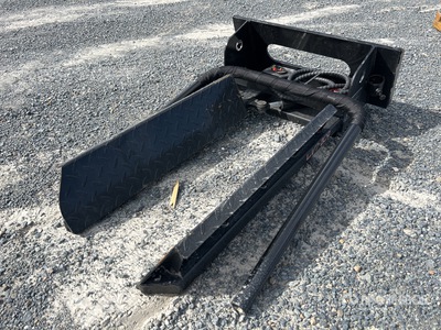 2025 GIYI GY-MHF39 Mini Skid Steer Horizontal Clamp Fork (Unused)