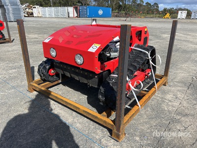 2025 SDLOOL SL750 Remote Control Crawler Lawn Mower (Unused)