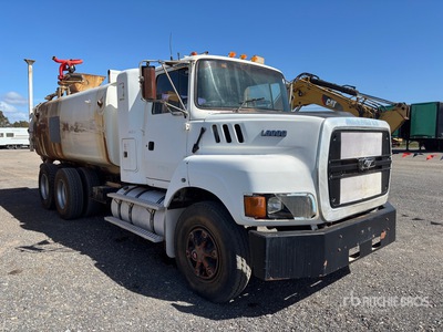 1997 Ford L9000 Water Truck