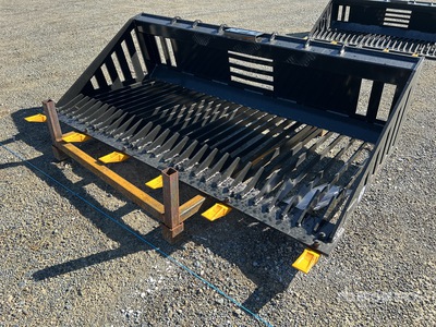 2025 GIYI GY-RB66 1670 mm Skeleton Godet pour Skid Steer (Unused)