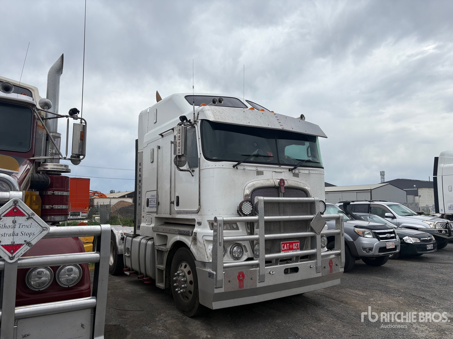 2022 Kenworth K200 Big Cab Aerodyne 6x4 T/A Sleeper Truck Tractor