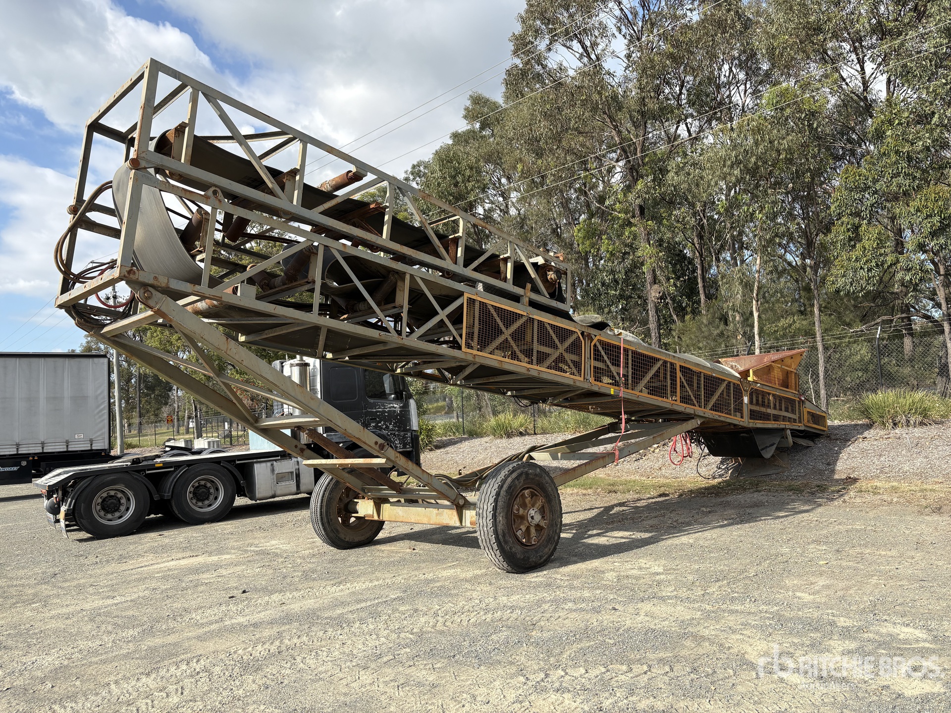 2008 Striker Stacker Conveyor