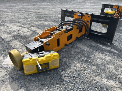 2025 GIYI GY-D680 Skid Steer Post Driver (Unused)