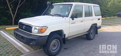 2022 Toyota Land Cruiser 76 4WD SUV