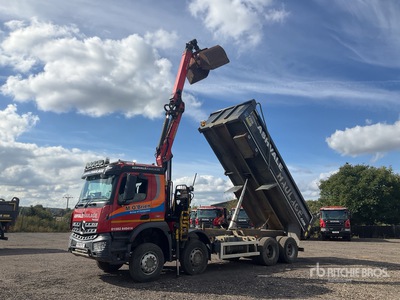 2018 Mercedes-Benz Arocs 8x4 Dump Truck with Crane