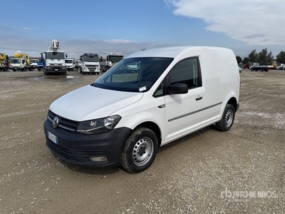 2019 Volkswagen Caddy 4MOTION 2.0 TDI 122CV 4MOTION BUSINESS Furgoneta caja cerrada