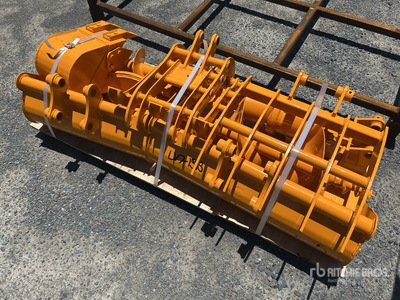 Quantity of (8) GIYI Excavator Attachments Attacco per escavatore (Unused)