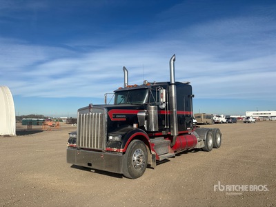 2005 Kenworth W900 6x4 T/A Sleeper Truck Tractor