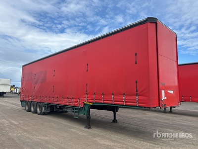 2012 MaxiTrans 12.6 m Tri/A Step Deck مقطورة جانبية بستائر