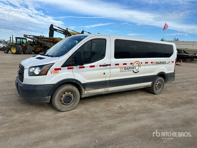2017 Ford 350 XL Van osobowy
