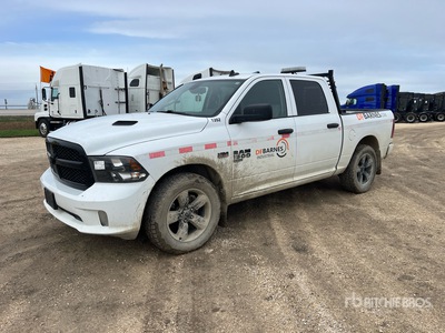 2021 Ram 1500 4x4 Crew Cab بيك اب