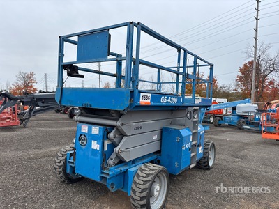 2013 Genie GS-4390 4x4 Diesel Scissor Lift