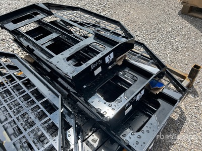 2025 GIYI GY-DHC 48 in Skid Steer Forks (Unused)
