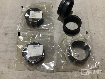 (193) Basic Rubber & Plastic MS23747-19 Cable Sealing Glands