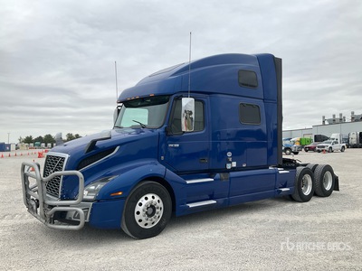 2022 Volvo VNL860 6x4 Tracteur routier couchette