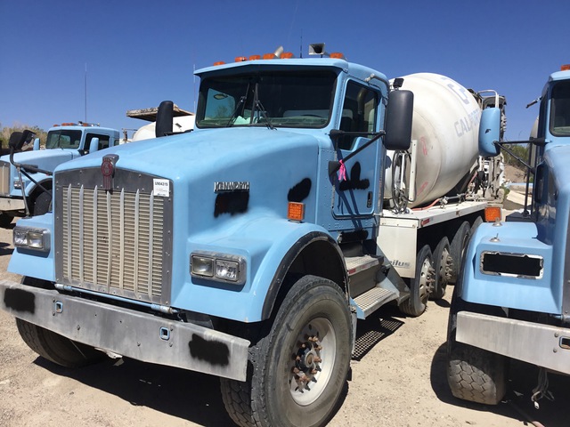 2004 Kenworth W900 12x4 Mixer Truck (Inoperable)