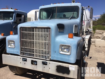 1999 International Paystar 5000 12x4 Mixer Truck