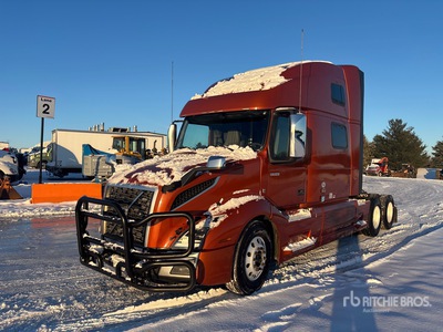 2022 Volvo VNL860 6x4 Cabeza Tractora Cabina Dormitorio