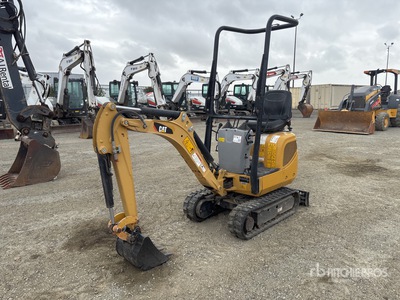 2017 Cat 300.9D Mini pelle hydraulique