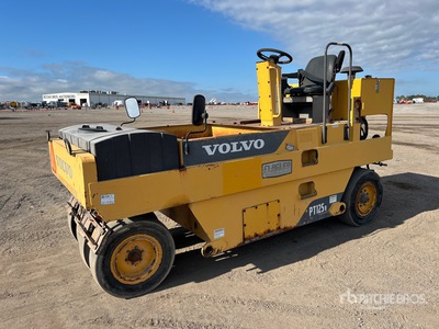 2008 Volvo PT125R 9 Wheel Pneumatic Roller