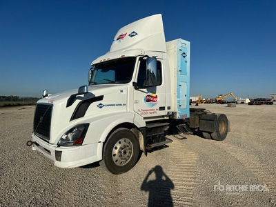 2015 Volvo VNL42T300 CNG 4x2 S/A Day Cab Truck Tractor