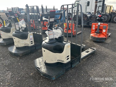 2013 Crown PE4500-60 6000 lb Electric Pallet Jack