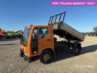 1998 Mercedes-Benz Unimog Tipper Truck