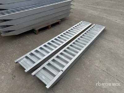 6 Ton Aluminum Loading Ramps (Unused)